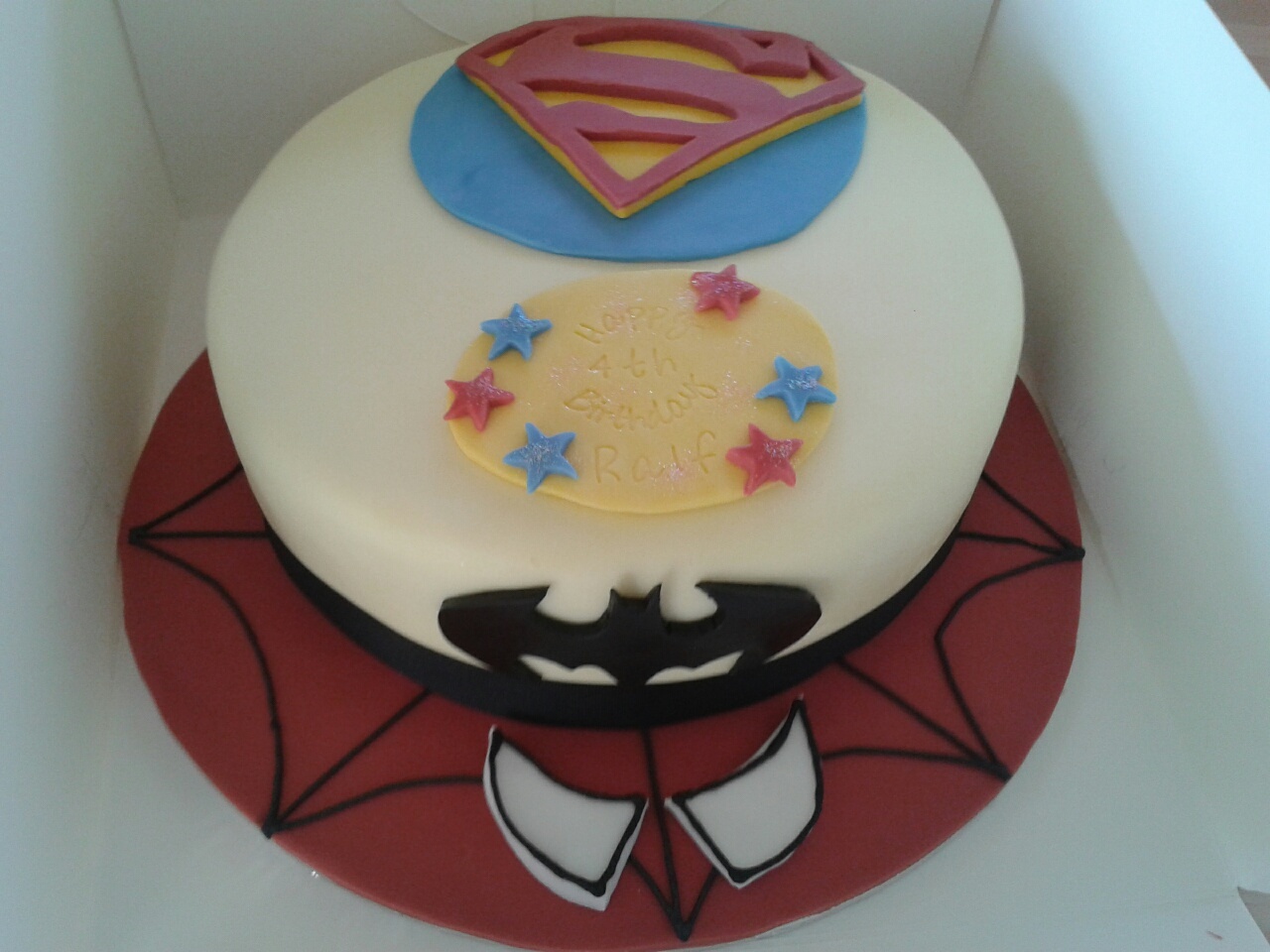 Superheroes-cake